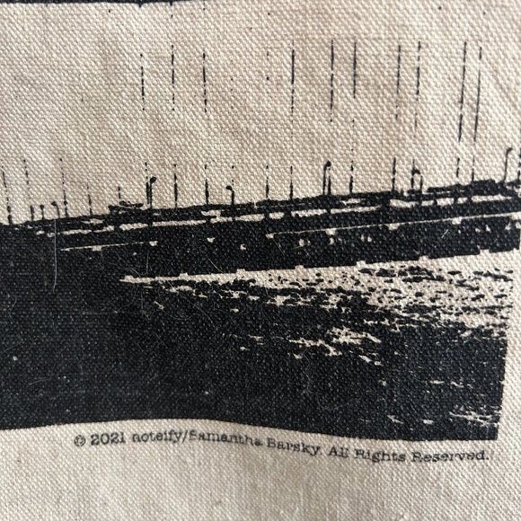 Like new recylced Canvas Tote Bag. San Francisco bridge heart balloon. - Picture 3 of 7